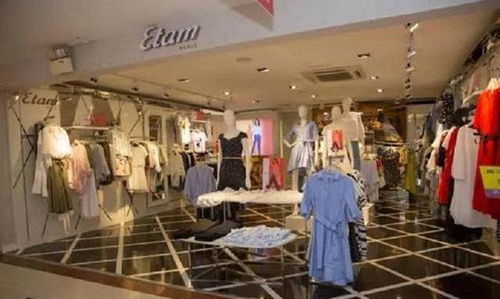 又一服裝巨頭 破產(chǎn) ,曾是女性的最?lèi)?ài),今衣服 白菜價(jià) 賤賣(mài)